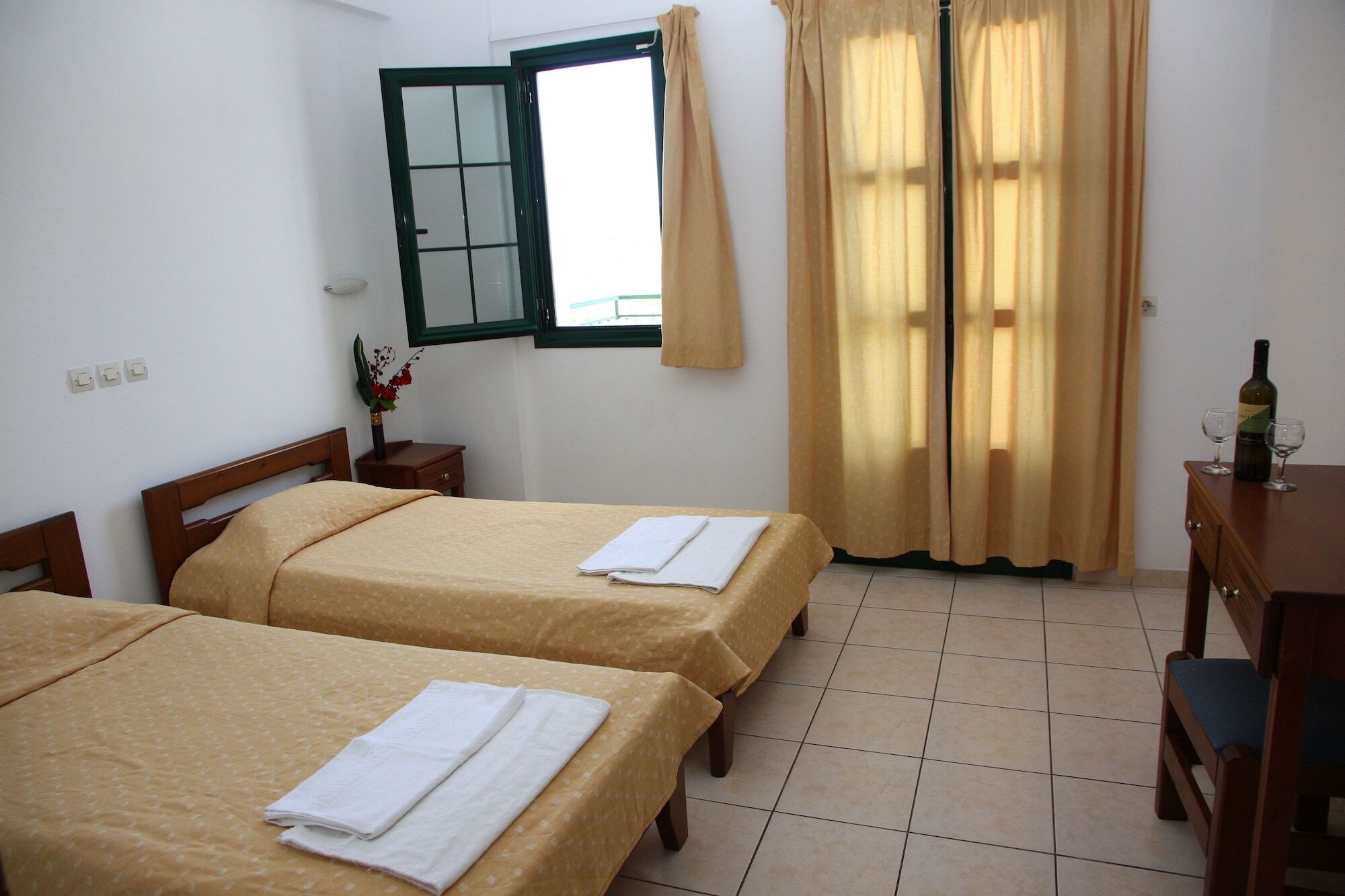 Camari Garden Hotel Apartments Gerani  Ngoại thất bức ảnh